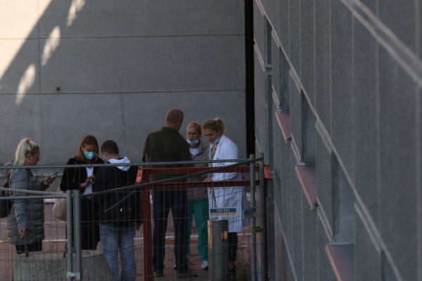 PAD KORONA BROJKI! Danas 5.983 novozaraženih, preminulo 50 pacijenata