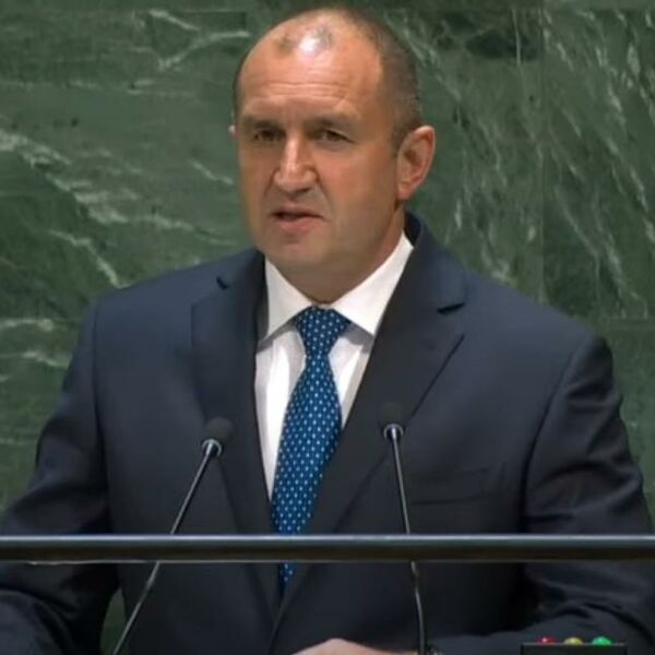 PREDSEDNIK U SAMOIZOLACIJI, ČEKA REZULTATE! Moguće da je Rumen Radev ZARAŽEN Korona virusom!