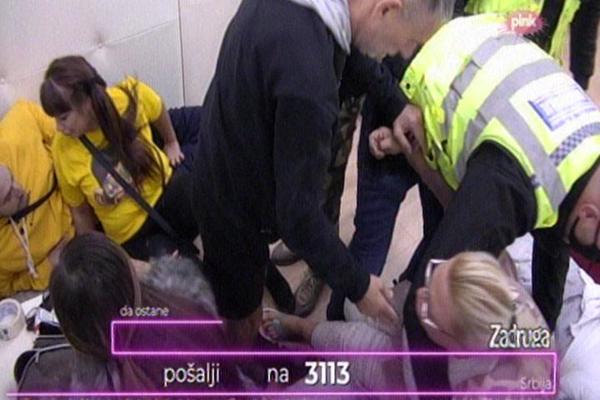 NEVIĐENA TUČA MARIJE I MILJANE KULIĆ, OBEZBEĐENJE IH JEDVA RAZDVOJILO! Marija Miljani: Sad ću da te ubijem!