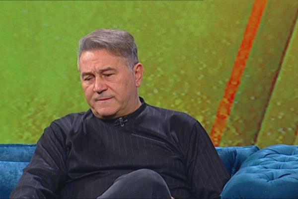 DRAMATIČNA ISPOVEST HALIDA MUSLIMOVIĆA: PRVI PUT o jezivim detaljima iz porodice zbog kojih se LEDI KRV U ŽILAMA!