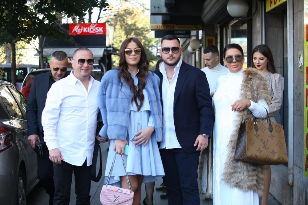 ĐANIJEVCI PREKRŠILI GLAVNO PRAVILO NA VENČANJU! Mlada nije ispoštovala protokol, a Slađa OVO uradila POGREŠNO!