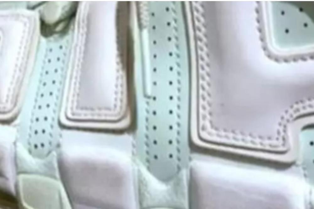 FOTOGRAFIJA OVIH PATIKA NAPRAVILA POTPUNI HAOS NA INTERNETU: Koju boju VI ovde vidite? (FOTO)