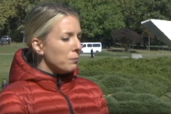 DA SE UVEK SEĆAMO ZLOČINA: Veliki školski čas bez publike u Кragujevcu, izvedena drama "Izrešetane duše"