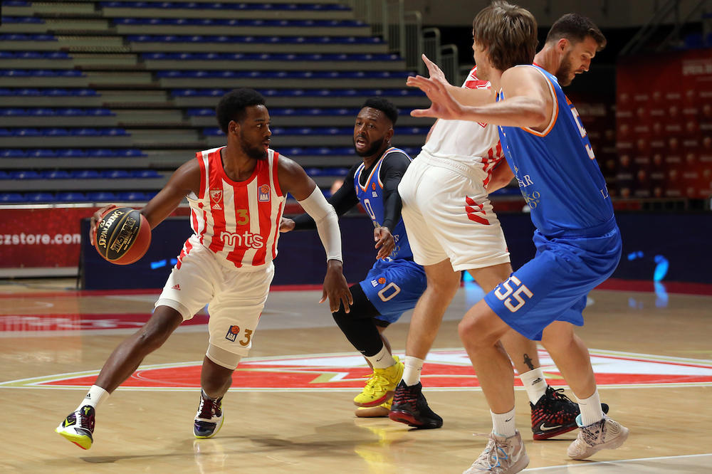 KATASTROFA POSLE MEČA ZVEZDE I MORNARA: Dva košarkaša pozitivna na koronavirus - MEČ OTKAZAN!