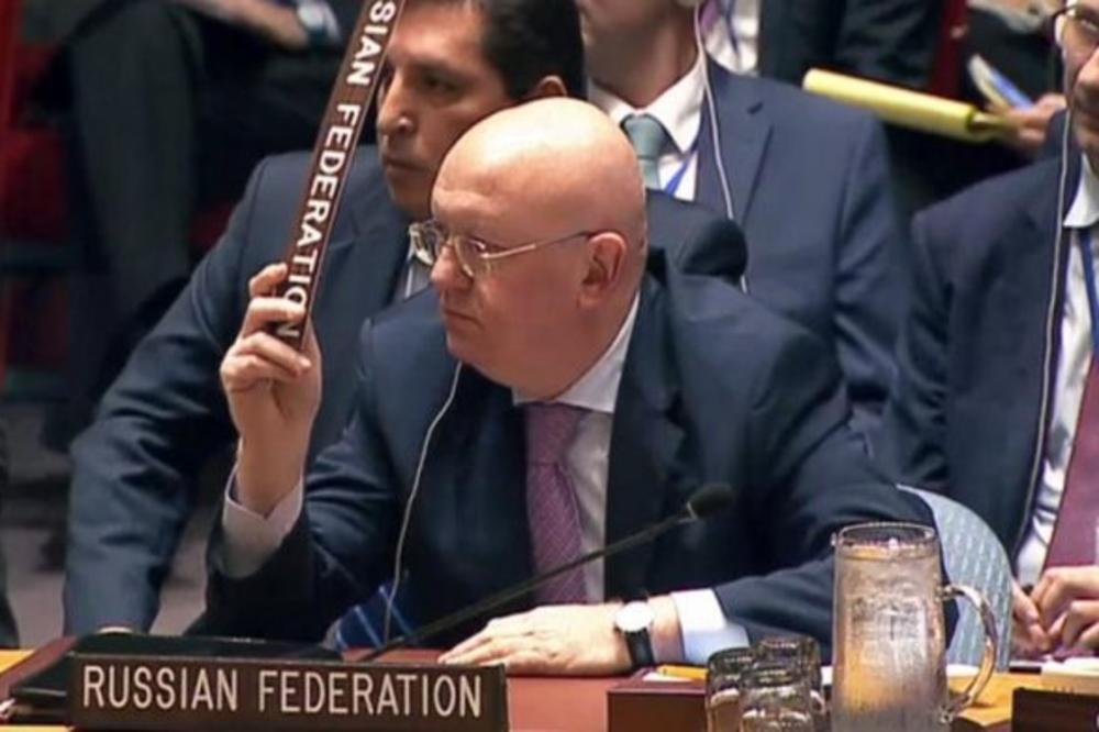 POLICIJA U BEČU AGRESIVNA, A ONA U RUSIJI DELI ČAJ I MASKE: Neverovatna izjava Vladimira Šeglova!