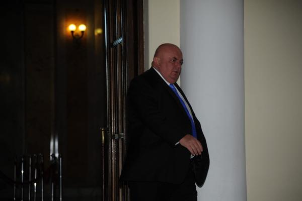 DAČIĆA SVI LJUBE, A JA DOBIJEM KORONU: Palma izjavio da je imao VIRUS SAMO 40 MINUTA, u Skupštini POPADALI!