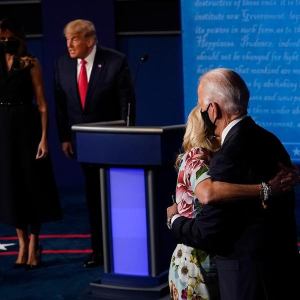 POJAVILA SE MELANIJA! PRVA DAMA privukla pažnju na predsedničkoj debati JEDNIM DETALJEM! Svi u ŠOKU!