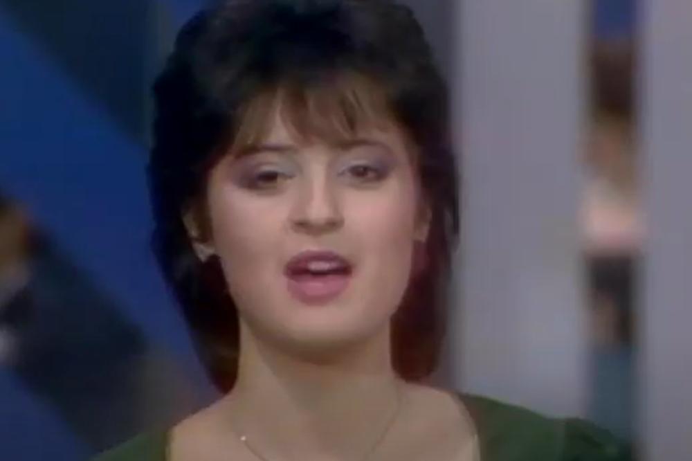 DA LI PREPOZNAJETE DEVOJKU SA SLIKE? Iz školske klupe se vinula u ZVEZDE i na vrhuncu slave NAPUSTILA SRBIJU