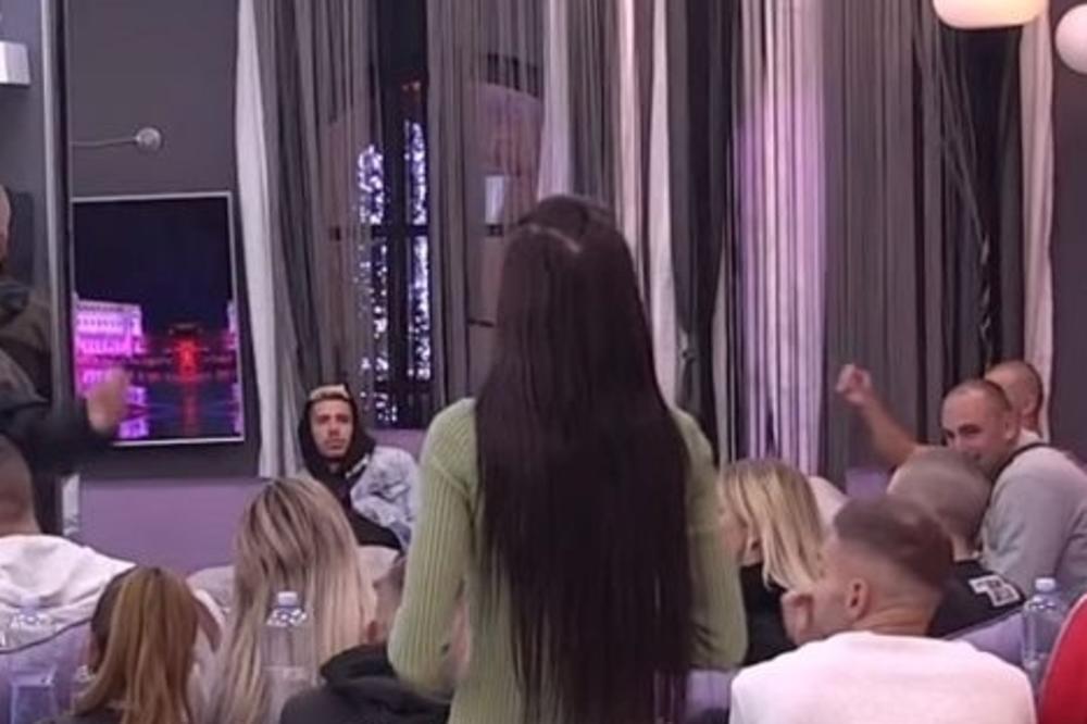 BLAM! Zola nosi Miljanine gaće! (FOTO)