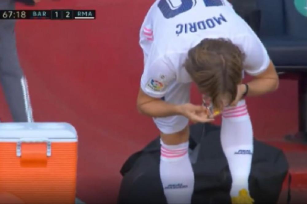 IZLJUBI GA VIŠE NEGO BRATA! Hit scena sa El Klasika! Možete li da izbrojite koliko puta je Luka poljubio kostobran?