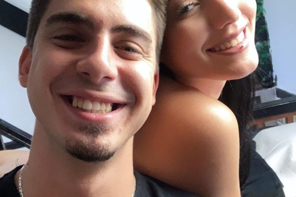 OSTAVIĆE GA POSLE OVOGA? Filip objavio snimak svoje obnažene devojke! (FOTO)