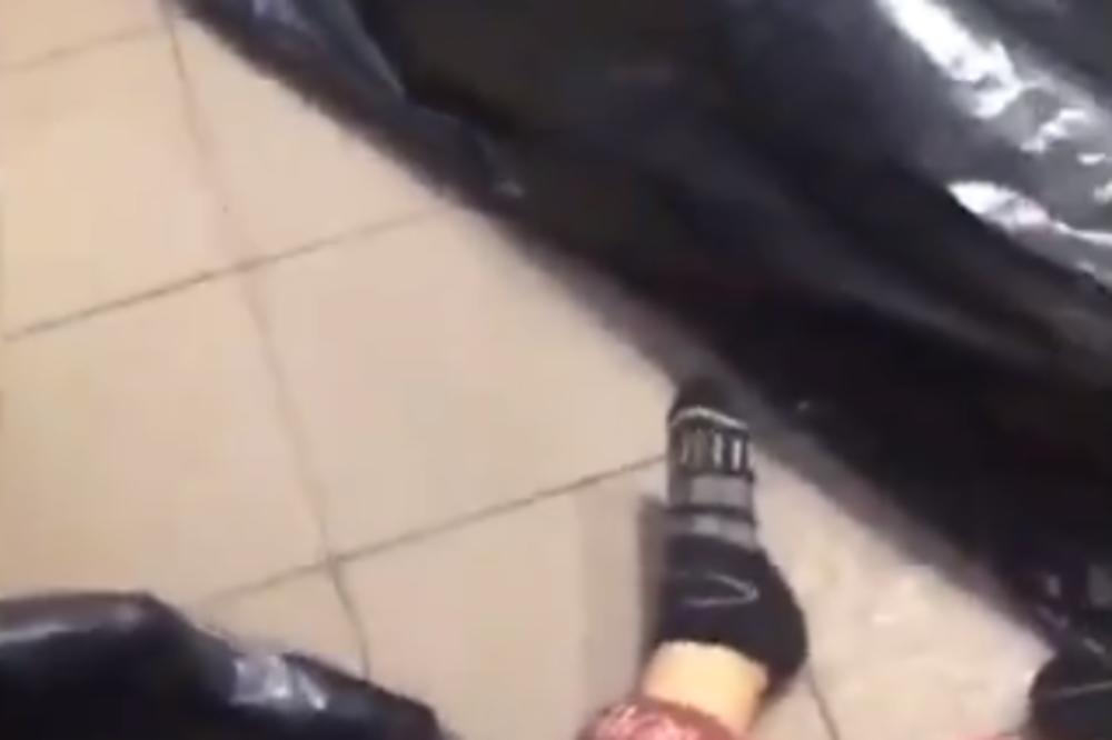 JEZIV SNIMAK IZ RUSIJE! Mrtvačnica puna, 50 LEŠEVA ostavljeno na GOMILI! Svi preminuli od KORONE! (VIDEO)