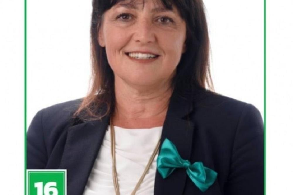 SANDRA UMRLA POLICAJCU NA RUKAMA! Političarka preminula na ulici u Sarajevu ispred Ambasade Francuske!