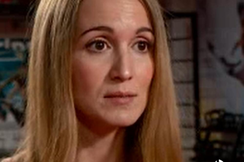 OČI JOJ SE OKRETALE, NOGE OTKAZALE, PEVAČICU ŽIVOT GURNUO U PAKAO: Ceo Balkan potrešen, napala je MULTIPLE SKLEROZA