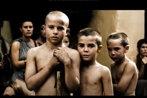 DECA SPARTE SU BACANA U SMRT A JEDNU STVAR KOJU SU MORALI DA RADE JE GORA OD TOGA! Ovo su istoričari krili od svih