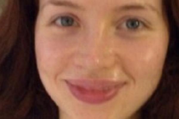 NA OVOJ FOTOGRAFIJI SE KRIJE SIMPTOM KANCERA: Jedan detalj sve odaje a samo mora dobro da se POGLEDA!