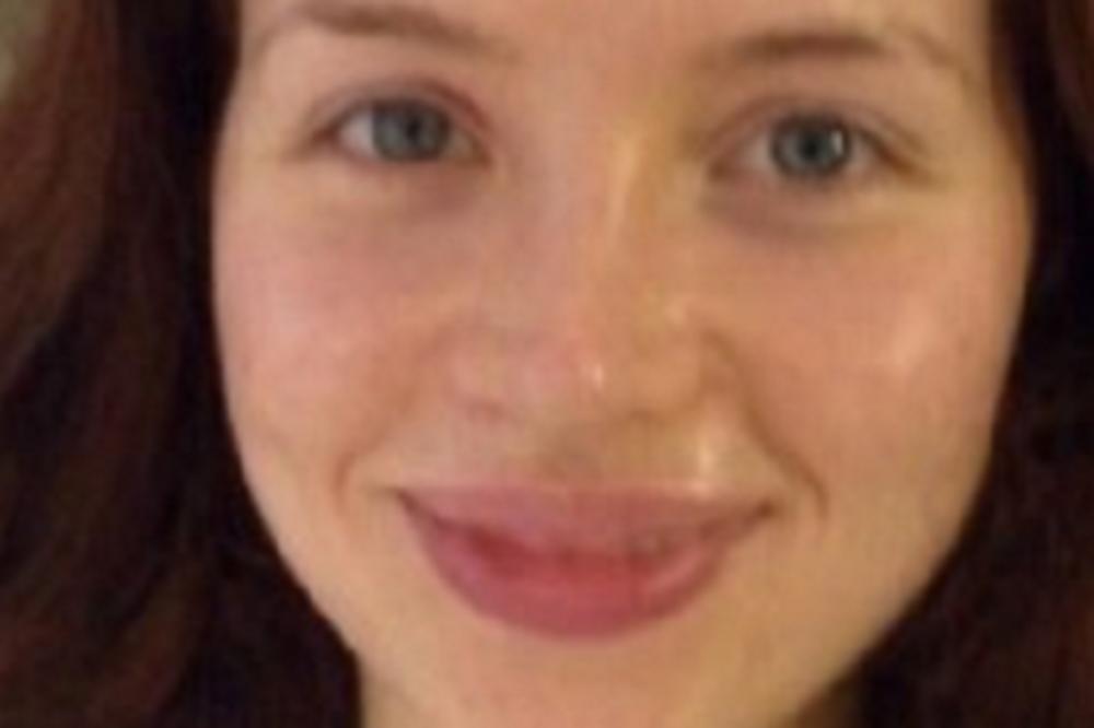 NA OVOJ FOTOGRAFIJI SE KRIJE SIMPTOM KANCERA: Jedan detalj sve odaje a samo mora dobro da se POGLEDA!