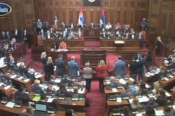 ODABRANA NOVA VLADA U SASTAVU OD 24 LJUDI, OVO JE CEO SPISAK: Evo ko će voditi Srbiju i na kojoj poziciji