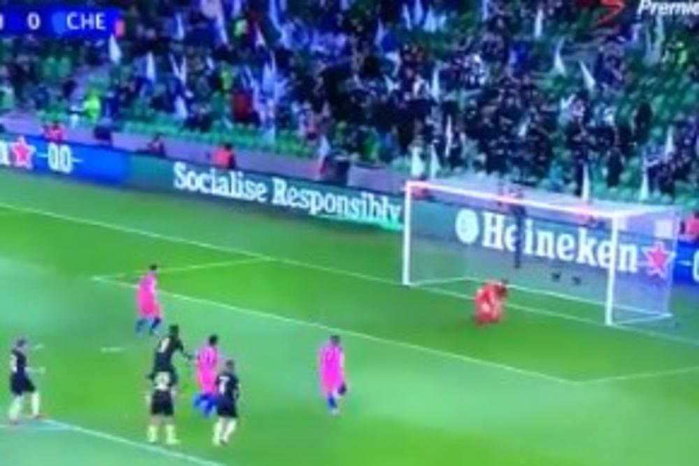 NAJLUĐE ODBRANJEN PENAL U ISTORIJI LIGE ŠAMPIONA: Vedeta Čelsija zaustavljena zadnjicom! (VIDEO)