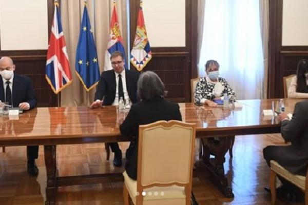 Vučić sa britanskom ambasadorkom: Zdravlje građana prioriteti dve zemlje!