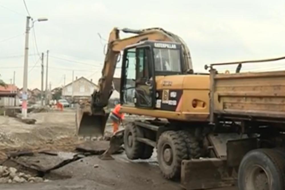 VOZAČI, OBRATITE PAŽNJU: U toku su radovi na putu, doći će do povremenog ZATVARANJA SAOBRAĆAJA!