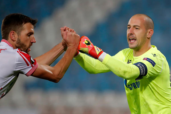 BORJAN I MILUNOVIĆ STARIJI OD SUDIJE: Zvezdi dolazi "klinac" da deli pravdu, a već je član UEFA!