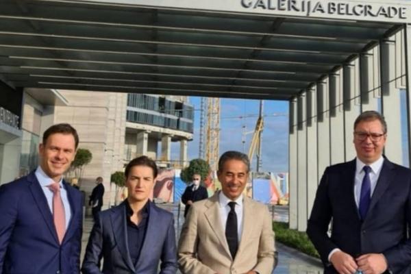 VUČIĆ OTVORIO GALERIJU: Beograd je bio sedište Jugoslavije, a danas postaje glavni grad regiona! VIDEO