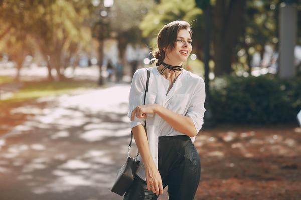 SAVRŠEN JESENJI OUTFIT: Izaberite neke od nezaobilaznih komada garderobe za ovu sezonu u kojima ćete zablistati!