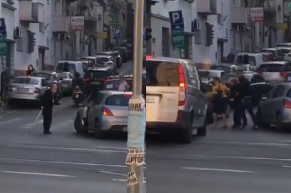 DEKA JE BESPOMOĆNO STAJAO NASRED ULICE, A SVI SU SAMO TRUBILI: Onda je naišao ON i uradio SJAJNU STVAR (VIDEO)