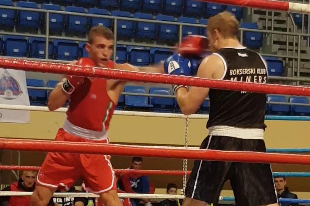 VELJKU RAŽNATOVIĆU PRED MEČ ZABRANJENO DA BOKSUJE: Ne možeš u ring!