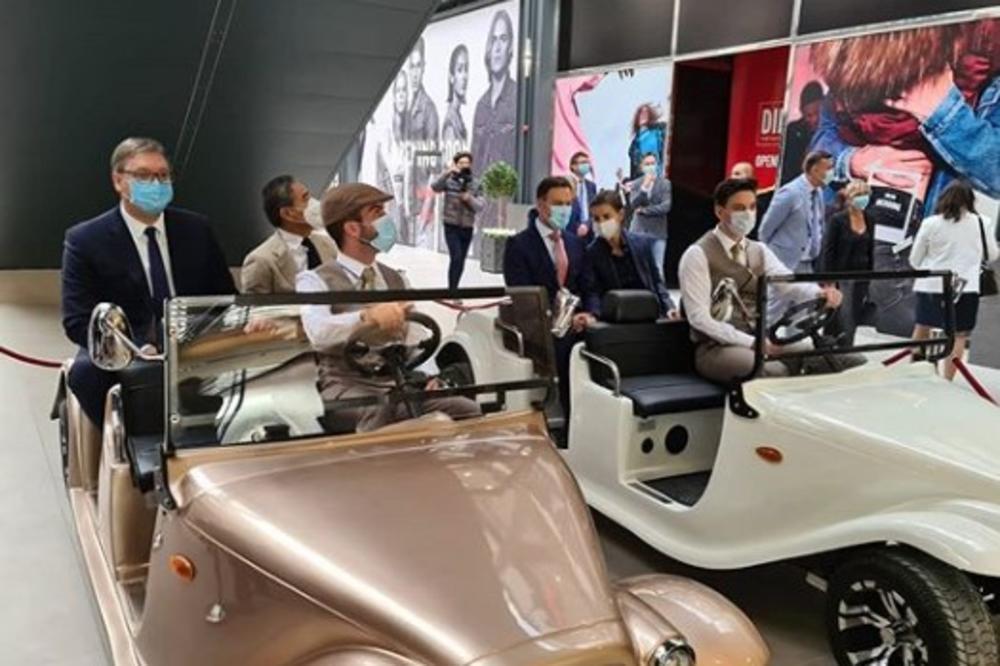 VUČIĆ JE HITRO SEO NA ZADNJE SEDIŠTE, A BRNABIĆKA UZVIKNULA: Pratite onaj auto!