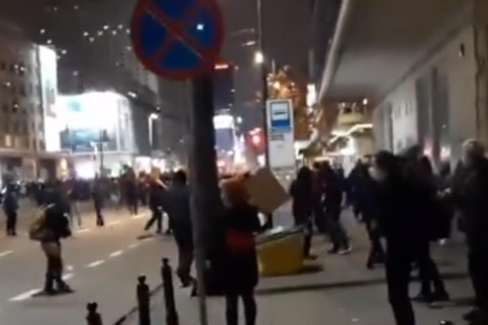 GORI POLJSKA ZBOG ZABRANE ABORTUSA: Totalna je ludnica na ulicama, postaje sve žešće! (FOTO)(VIDEO)