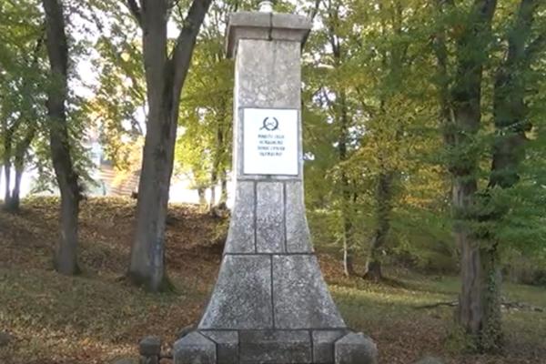 UŽAS NA SAVINCU: Vandali uništili spomenik junacima Prvog svetskog rata i balkanskim ratovima!