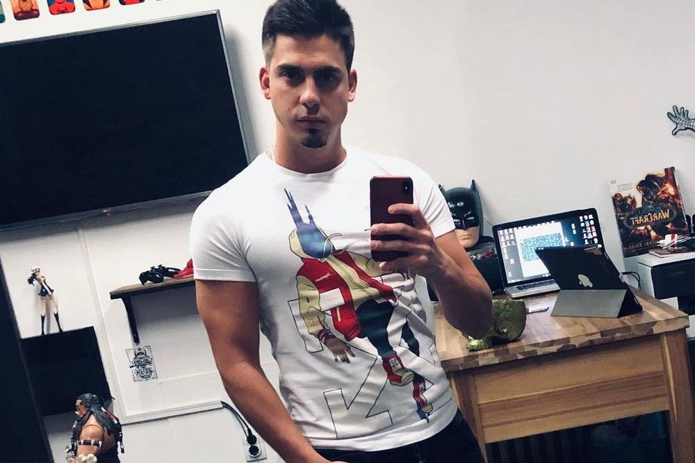 VODITELJ ŽIVI KOD RELJIĆA! FILIP OTKRIO: Moja baba više brani Kendija nego mene!