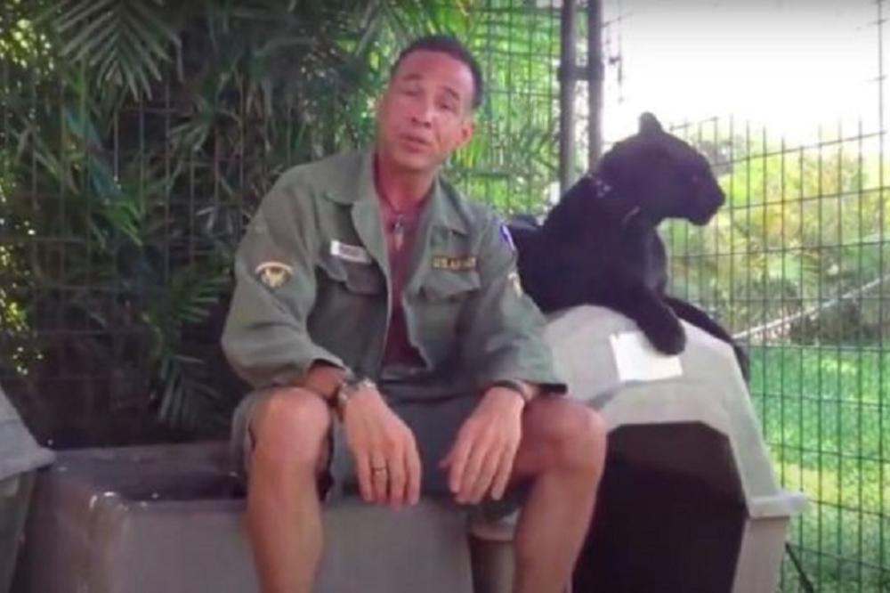 PLATIO JE DA UĐE U KAVEZ S CRNIM PANTEROM I TO GA UMALO KOŠTALO ŽIVOTA: Odrao mu je kožu s glave u uho! VISILA JE!