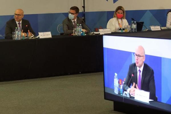 VUČEVIĆ: Mladi moraju da imaju svoj glas i svoje mesto u određivanju i kreiranju sopstvene budućnosti