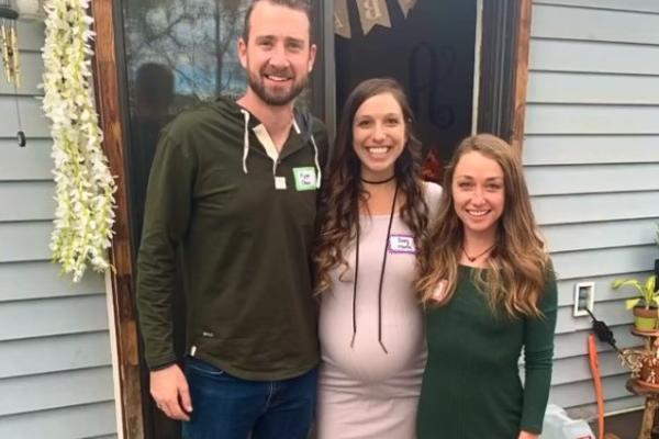 POČELI SU VEZU UTROJE, A SADA ČEKAJU BEBU: Uskladićemo hormone da bismo mogle da DOJIMO zajedno! NIJE TU KRAJ