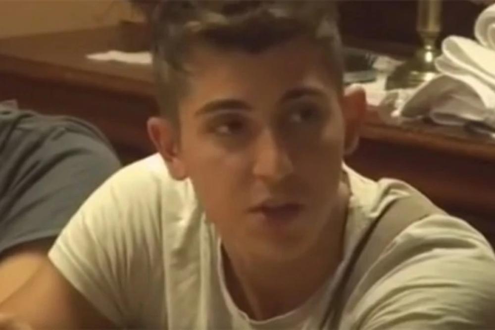 DA LI SE SEĆATE ČUVENOG AKIJA? Žene su LUDELE ZA NJIM, a kada vidite KAKO DANAS IZGLEDA trljaćete oči SATIMA