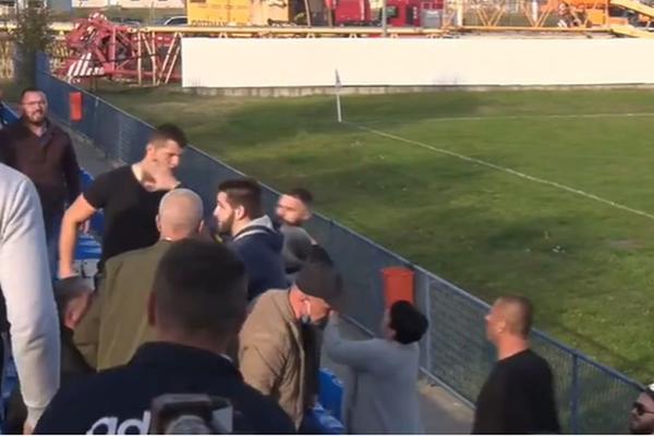 TO IMA SAMO NA BALKANU: Uprkos zabrani navijači došli na utakmicu, pa se onda još i potukli međusobno! (VIDEO)