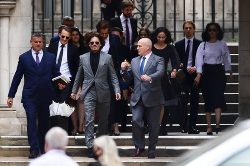 SAD JE PROBIO DNO DNA: Filmovi Džoni Depa potpuno IZBRISANI sa PLATFORME!