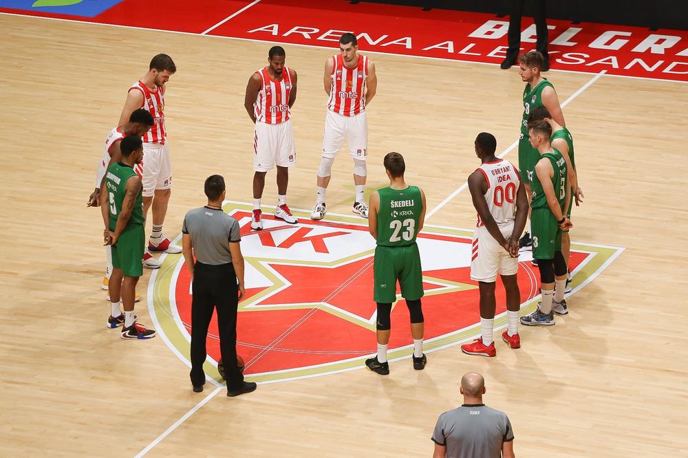 SABLASNE SCENE U PIONIRU: Minut ćutanja za Amfilohija, ali i za još jednog važnog Crnogorca! (FOTO)