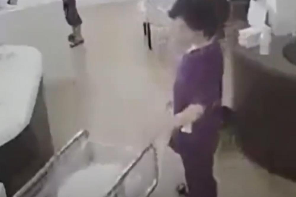 OVA NEODGOVORNA SESTRA NE BI TREBALA DA SE PRIBLIŽAVA BEBAMA! Pogledajte šta je uradila! (VIDEO)