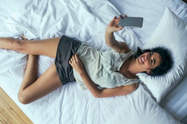 KOJE VEZE DUŽE TRAJU - poznanstva iz KAFIĆA ili preko APLIKACIJE? Odgovor će vas OSTAVITI bez TEKSTA!