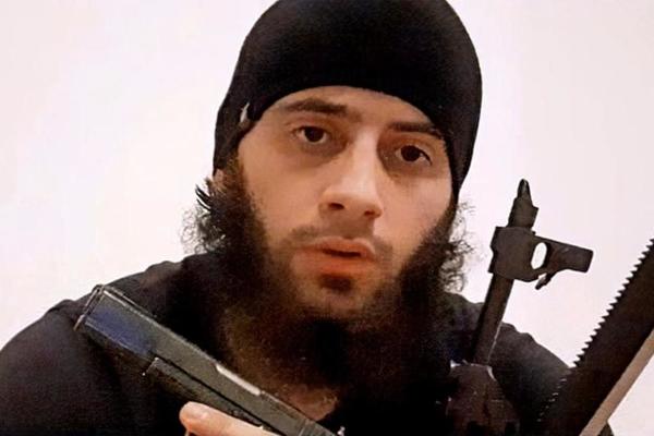 TERORISTI IZ BEČA SU MIGRANTI: Austrija u strahu zbog novih otkrića o identitetu terorista!