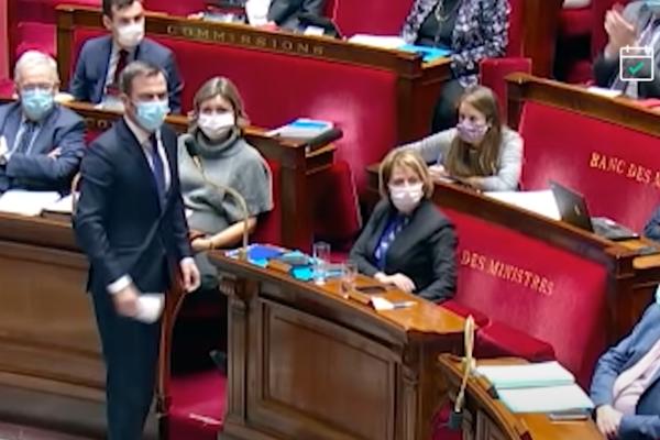 FRANCUSKI MINISTAR ZDRAVLJA BESAN KAO RIS! Poslanici sprečili produženje vanrednog stanja! (VIDEO)