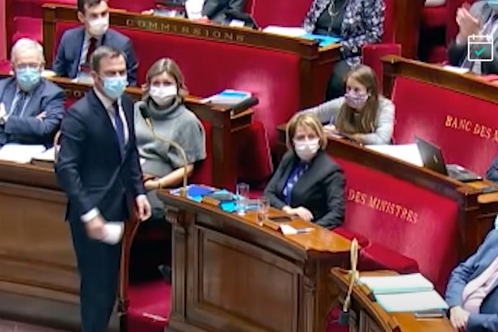 FRANCUSKI MINISTAR ZDRAVLJA BESAN KAO RIS! Poslanici sprečili produženje vanrednog stanja! (VIDEO)