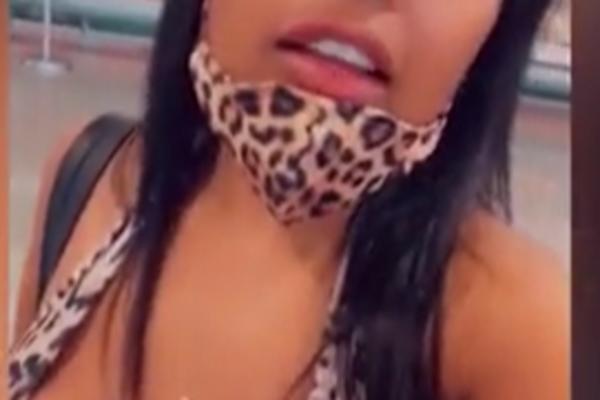 PLEJBOJ ZEČICA IZLOŽENA OZBILJNOJ BLAMAŽI! Umalo je nisu izbacili iz AVIONA zbog OVOG autfita! (FOTO)