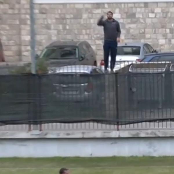 SKANDAL U CRNOJ GORI: Smeta im transparent za Amfilohija, delegat tražio da se ukloni, pa je brutalno izvređan!