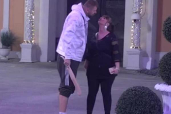 MAJA ĆE PRESVISNUTI OD MUKE KADA BUDE SAZNALA: Miljana i Janjuš završili zajedno, SPAJAJU SE U JEDNO! (VIDEO)