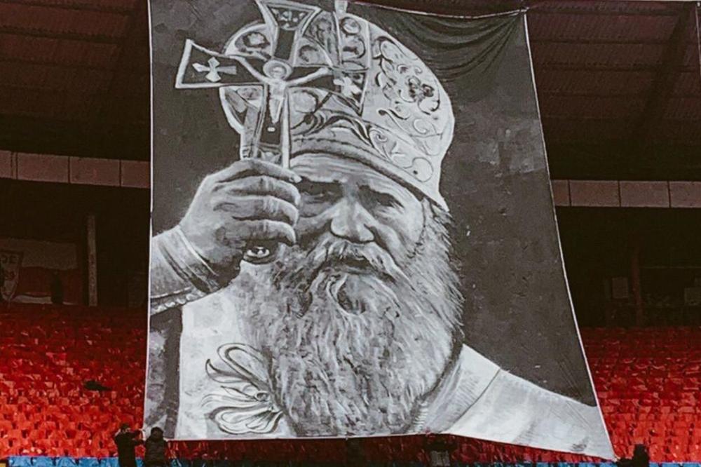 MURALI POSVEĆENI MITROPOLITU AMFILOHIJU NIČU SVAKODNEVNO! Jedan, poseban od danas, krasi i OVAJ GRAD!